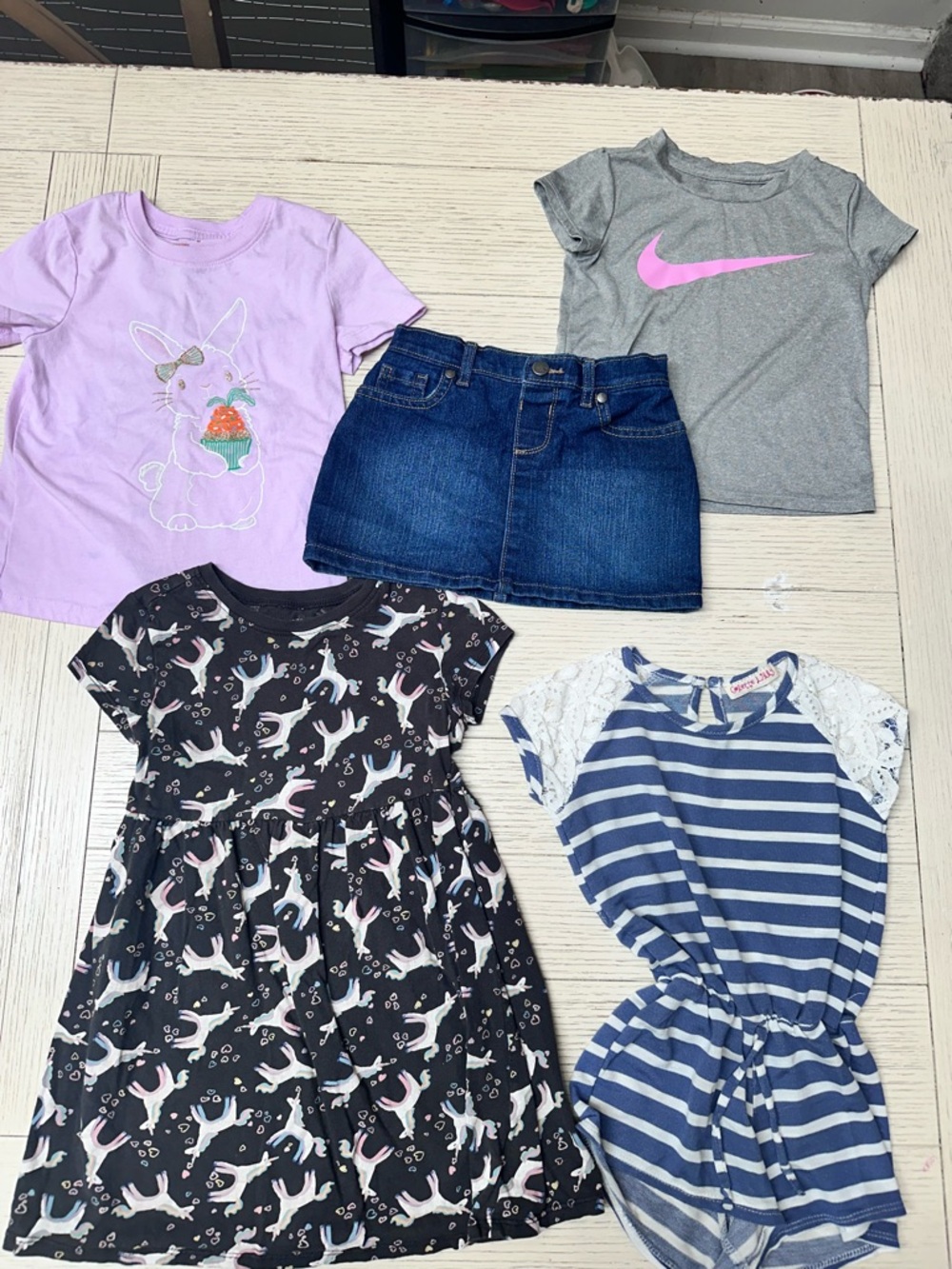 Girls bundle of summer items